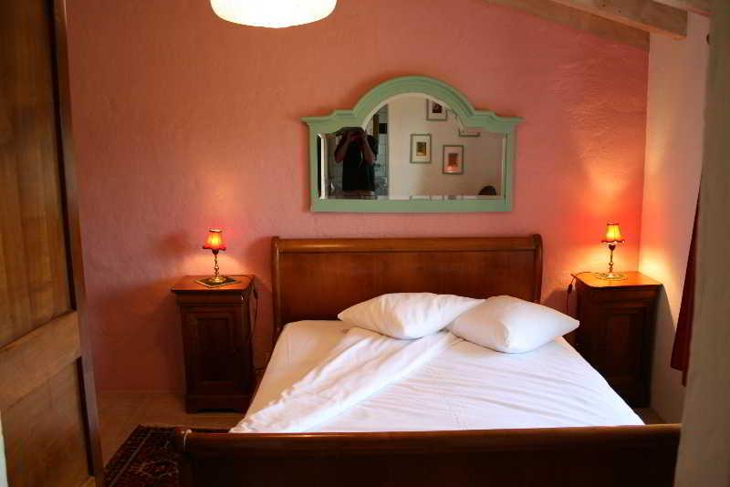 Auberge La Plaine Chabrillan Экстерьер фото